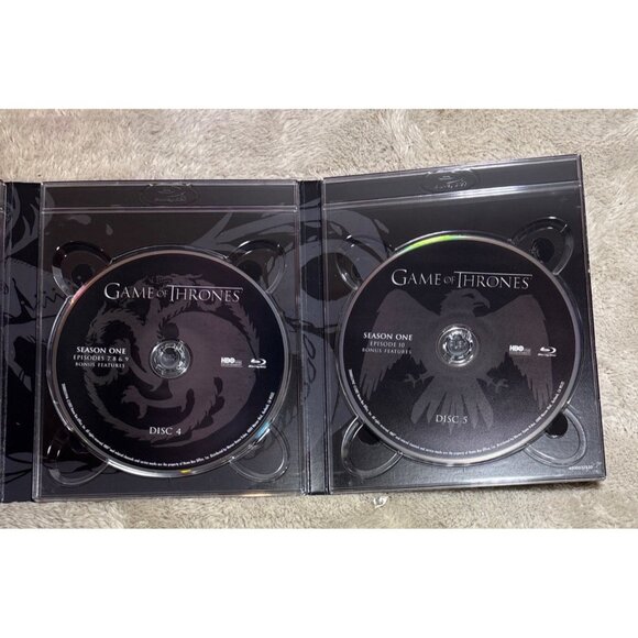 Game Of Thrones The Complete First Season Blu-Ray Box Set W/ Episode Guide 5 CD - Picture 8 of 8